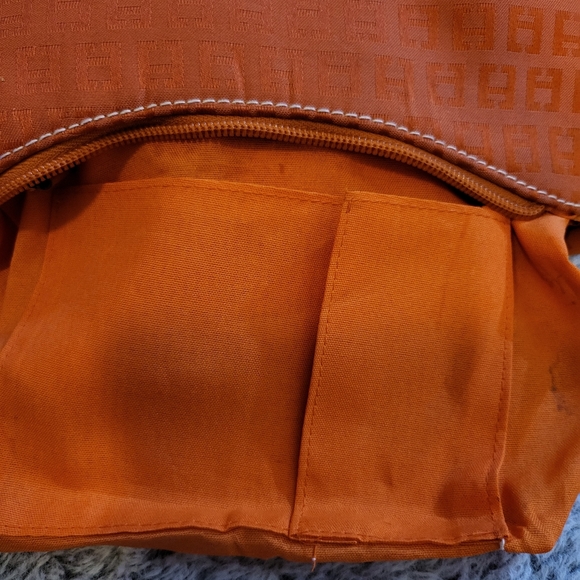 Chateau Orange Small Womens Purse - Preloved - Picture 7 of 9